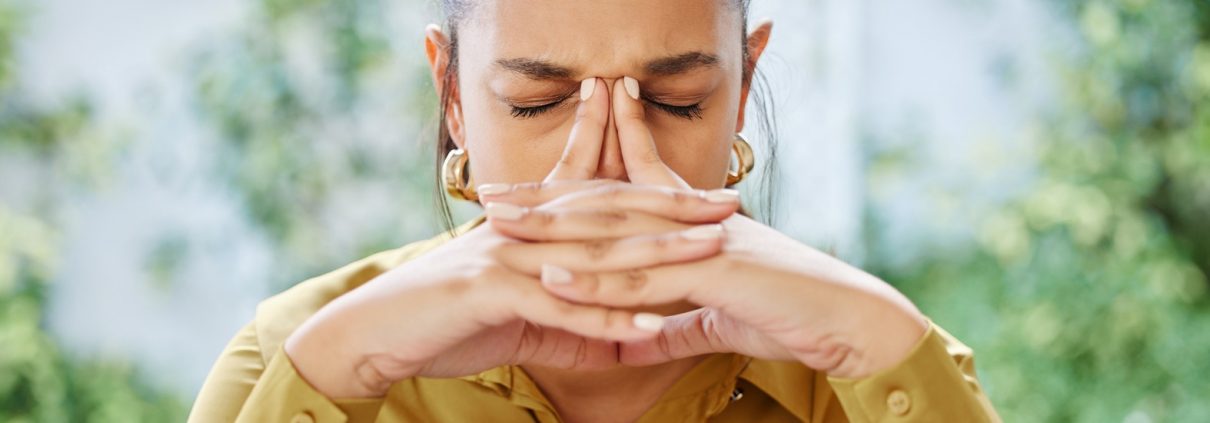 Social Anxiety When Meeting People Online